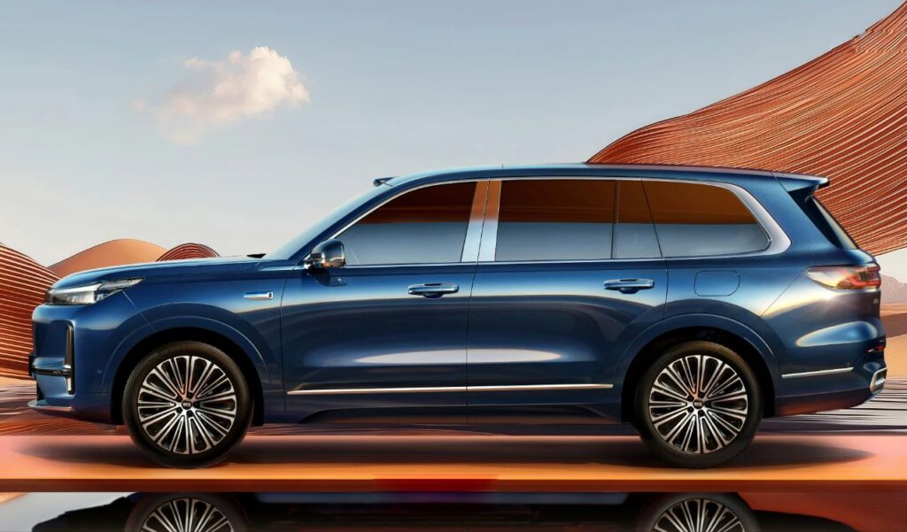 吉利银河M9首秀，给问界M9将了一军