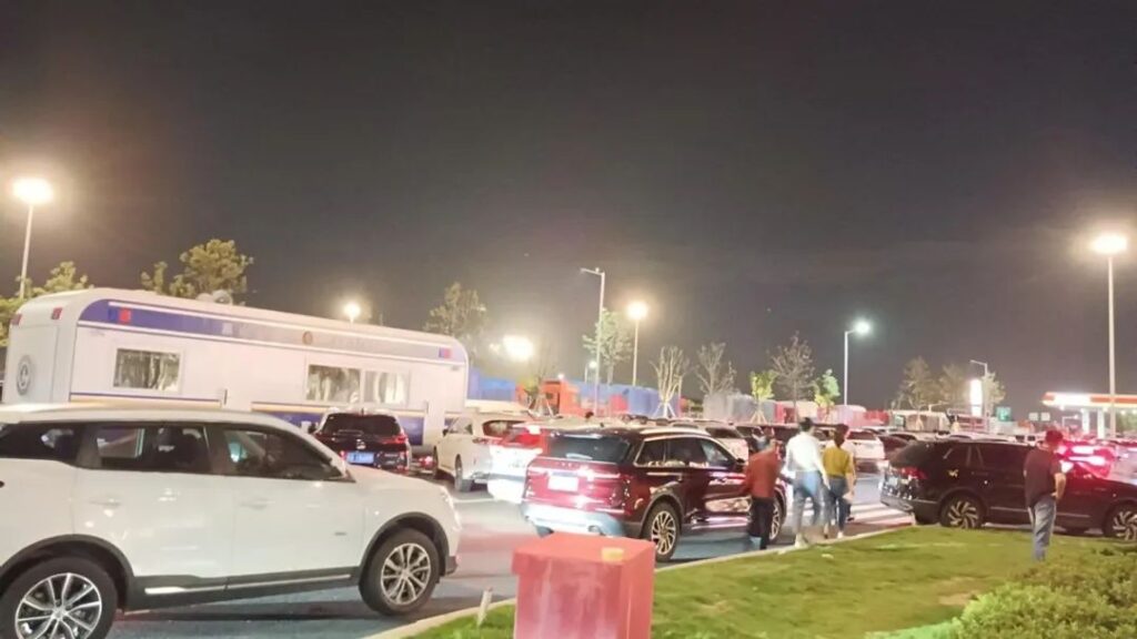 2025年过半，纯电和混动之争该结束了吧？