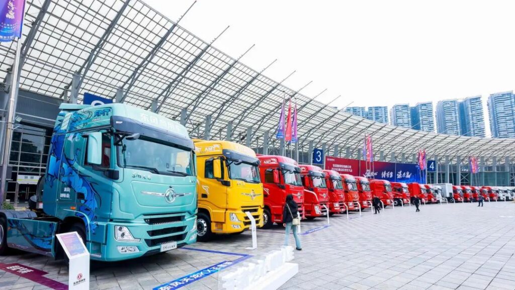 一家老牌大型传统车企，如何轻盈转身？