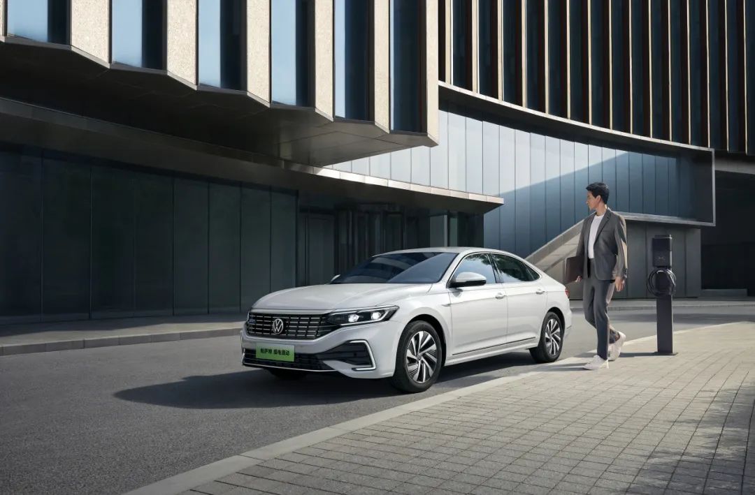 2025上半年保值率报告出炉 上汽大众油电混全面开花