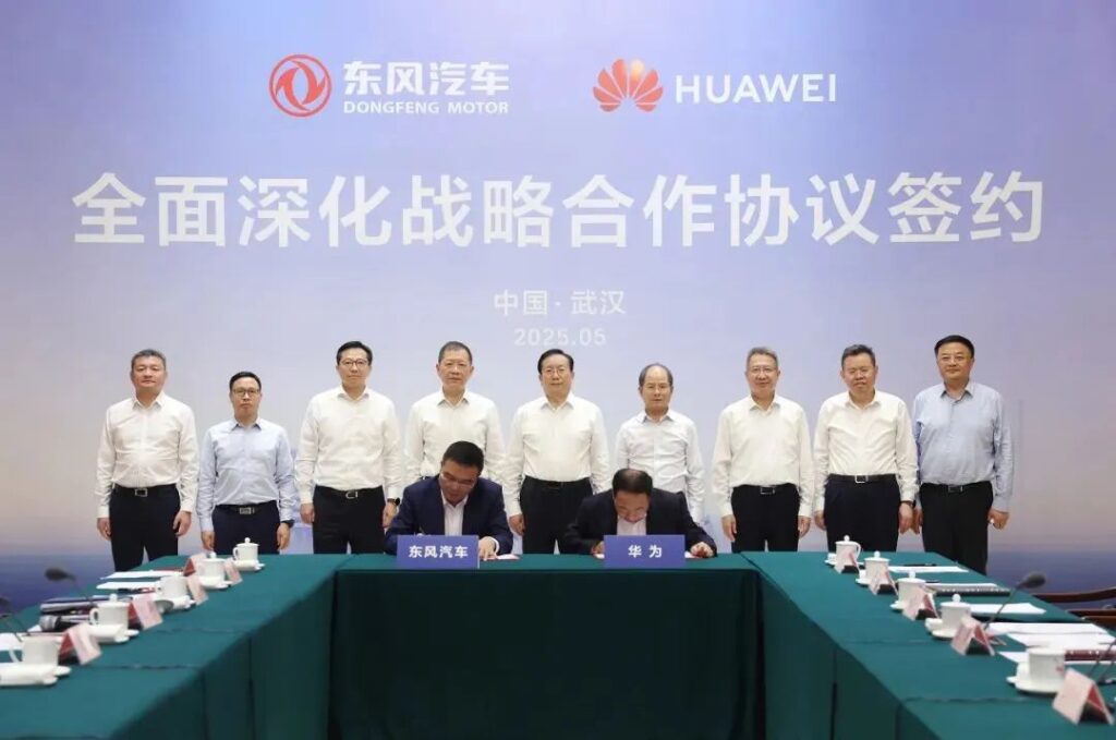 一家老牌大型传统车企，如何轻盈转身？