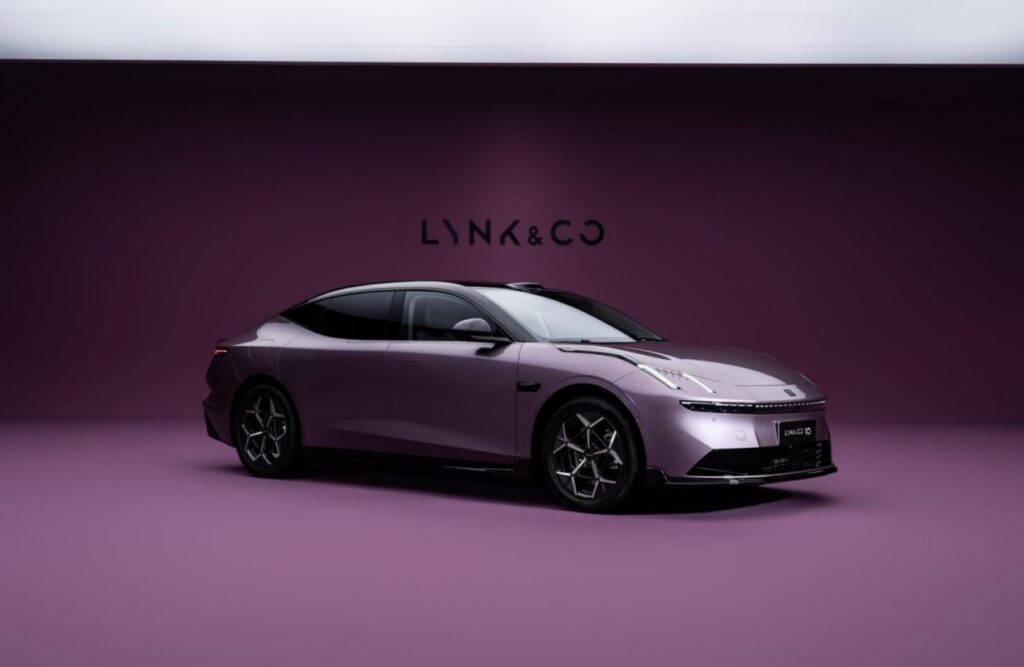 标配激光雷达/四驱，领克10 EM-P破局电混轿车市场