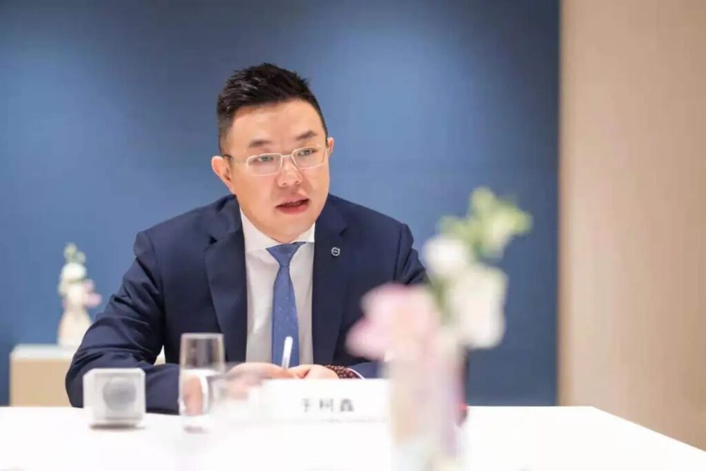 沃尔沃不想和 ABB一起“混”