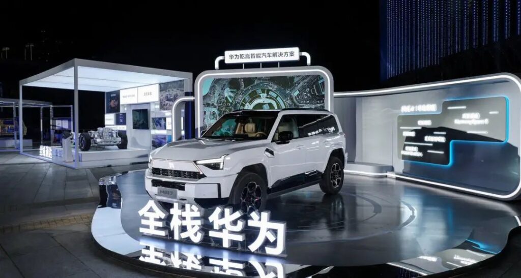 那个“低调”的猛士，竟然爆单了？