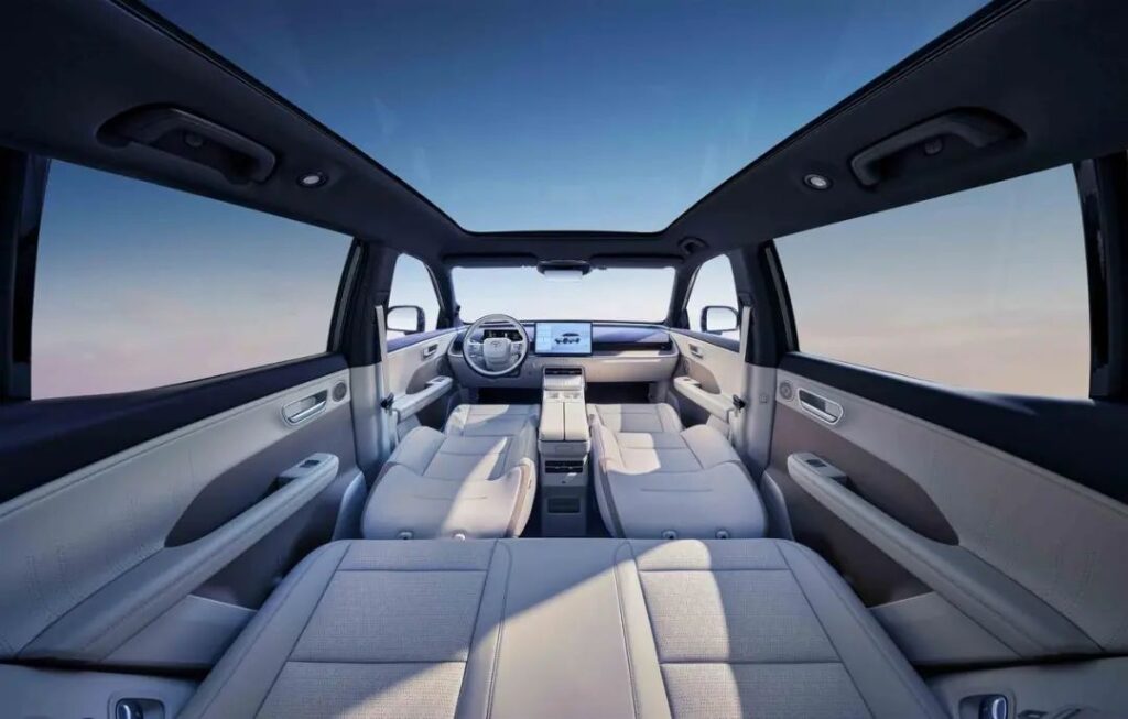 转型初战告捷，合资更要两条腿走路