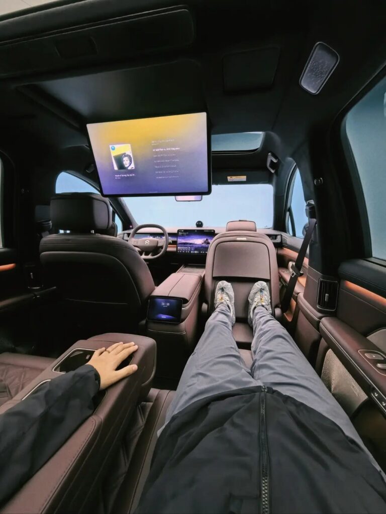 租电最低30.88万元！全新蔚来ES8预售杀疯了