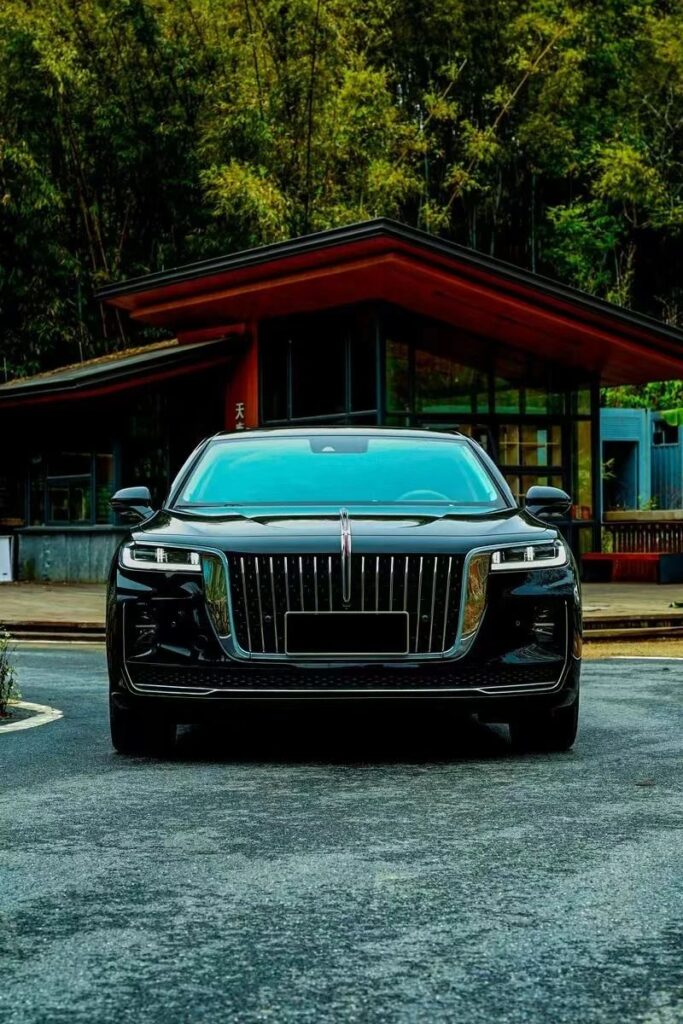 传一汽红旗牵手华为，9系列明年搭载乾崑