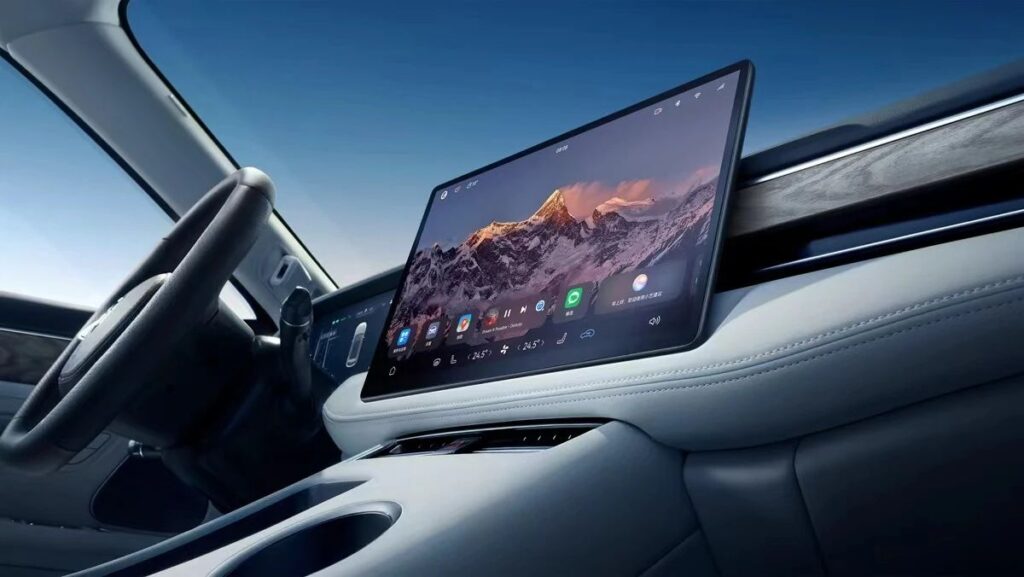 传一汽红旗牵手华为，9系列明年搭载乾崑