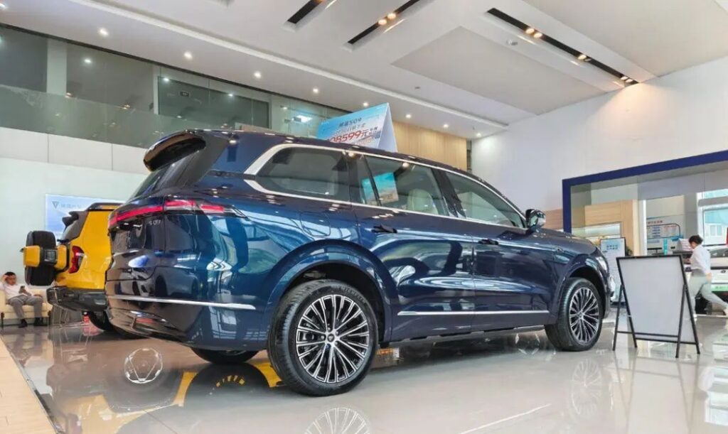 扎堆大SUV，多数玩家成为陪跑者