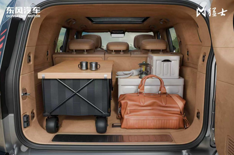 31.99万元起售！猛士M817上市即交付