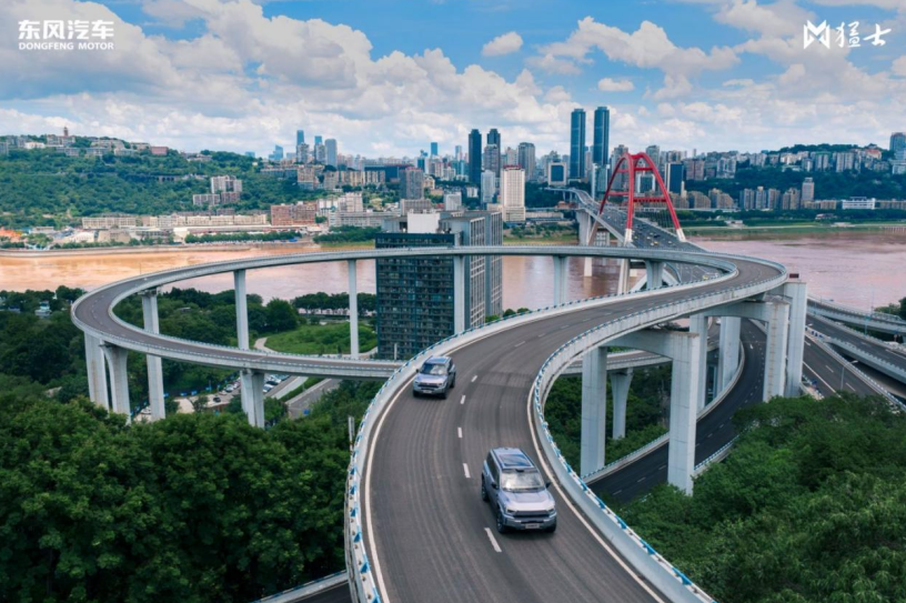 31.99万元起售！猛士M817上市即交付