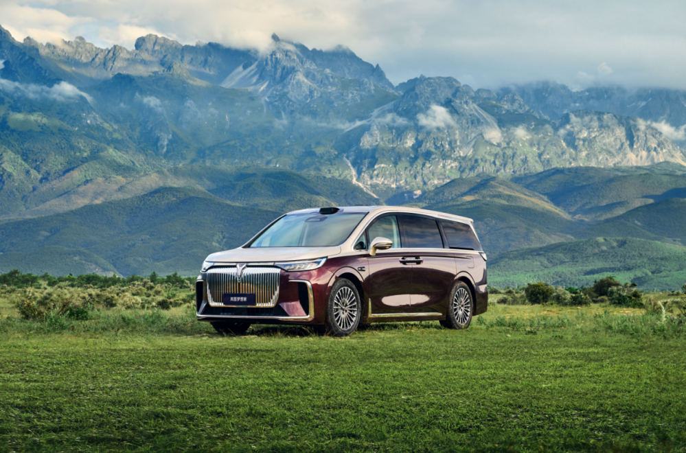 2026款岚图梦想家8大黑科技亮相，价格38.99万起