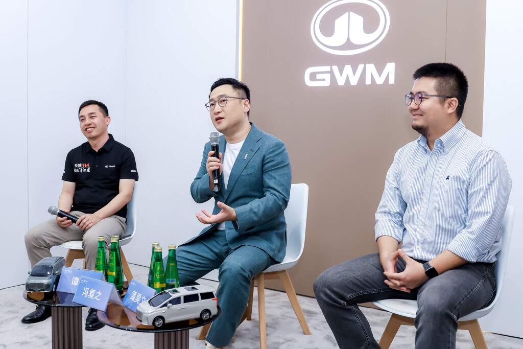 DTC模式与高山家族如何重塑高端新能源市场？