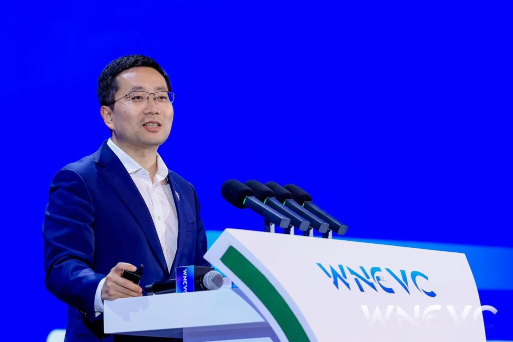 深蓝汽车邓承浩：打造用户、汽车和生态的铁三角