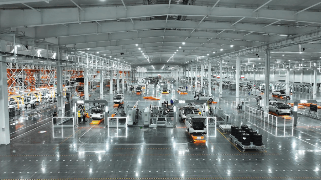 全球首创智能岛制造体系（I²MS），造就国民高品质智能好车——宝骏华境S