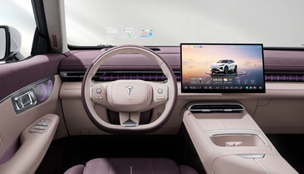 顶奢内饰的终极答案：全新深蓝S07缔造“触手皆豪华”时代