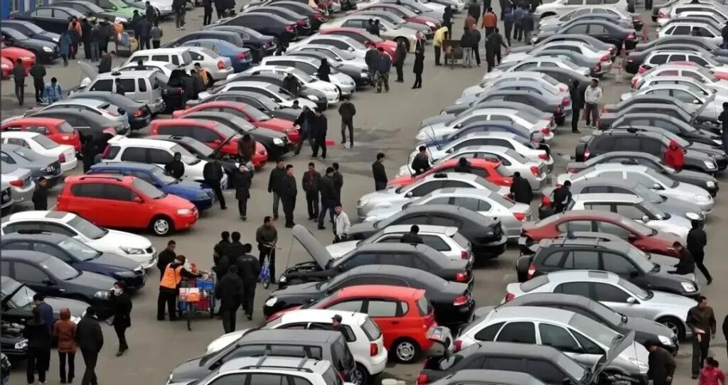 新车降价潮绞杀，二手车告别躺赚时代