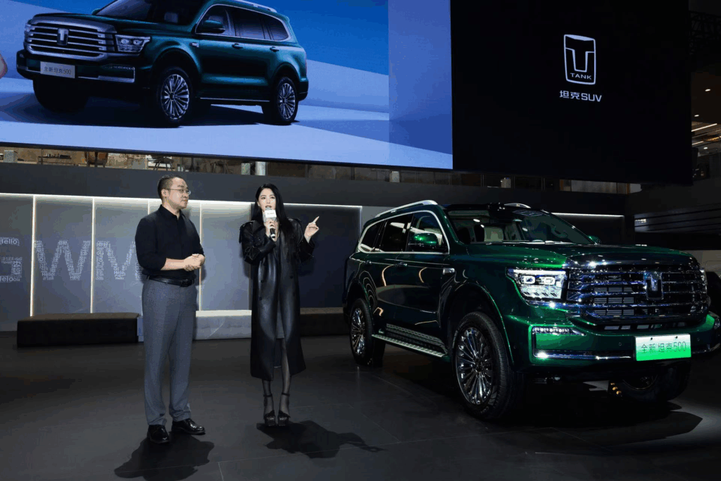 全新坦克500成都车展亮相，张雨绮出任“首席体验官”