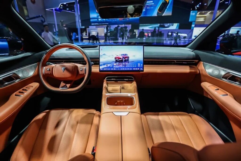 顶奢内饰的终极答案：全新深蓝S07缔造“触手皆豪华”时代