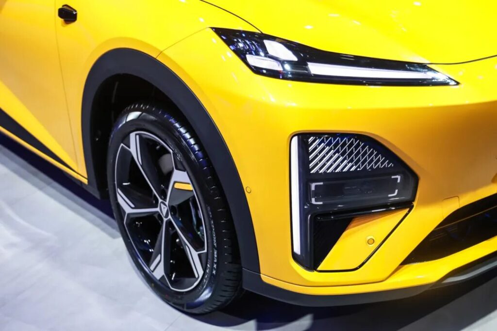 顶奢内饰的终极答案：全新深蓝S07缔造“触手皆豪华”时代