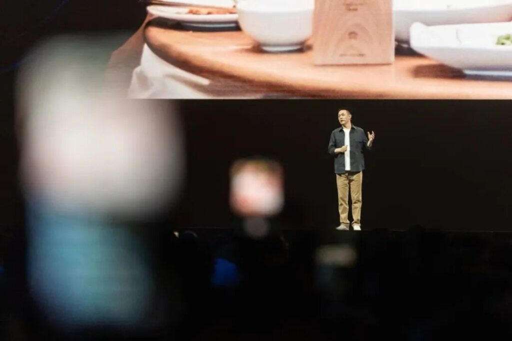 当李斌放下执念，当蔚来回归现实