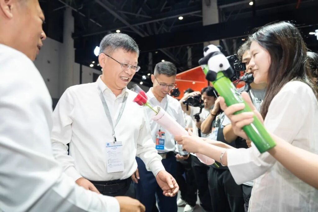 把高端“做厚”，为了什么？