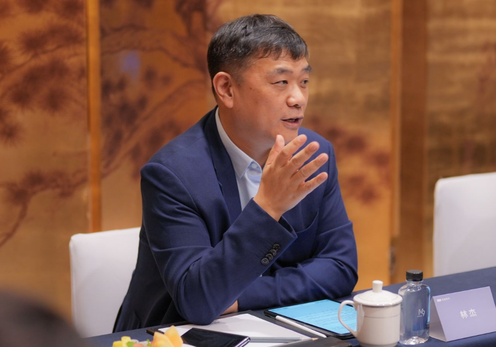 吉利的爆款逻辑，和长期主义造车观