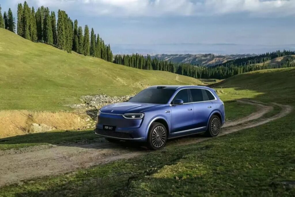 从“学霸”到“学神”，鸿蒙智行还需关键一课