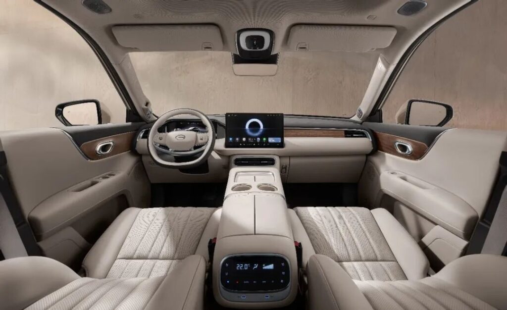 落子向往车系，传祺开启新传奇