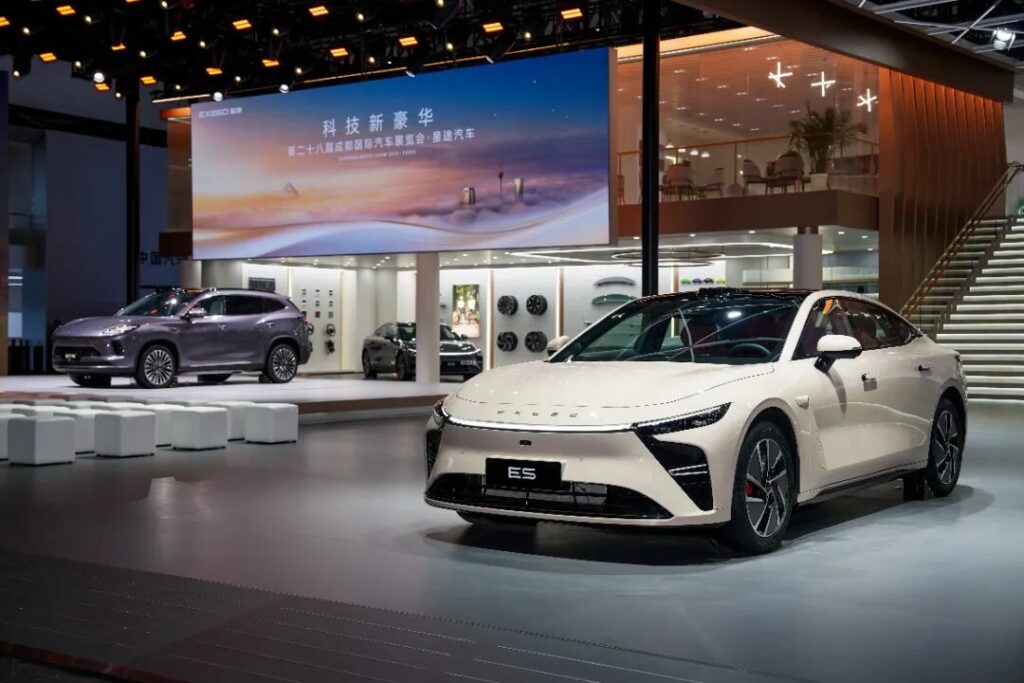 把高端“做厚”，为了什么？