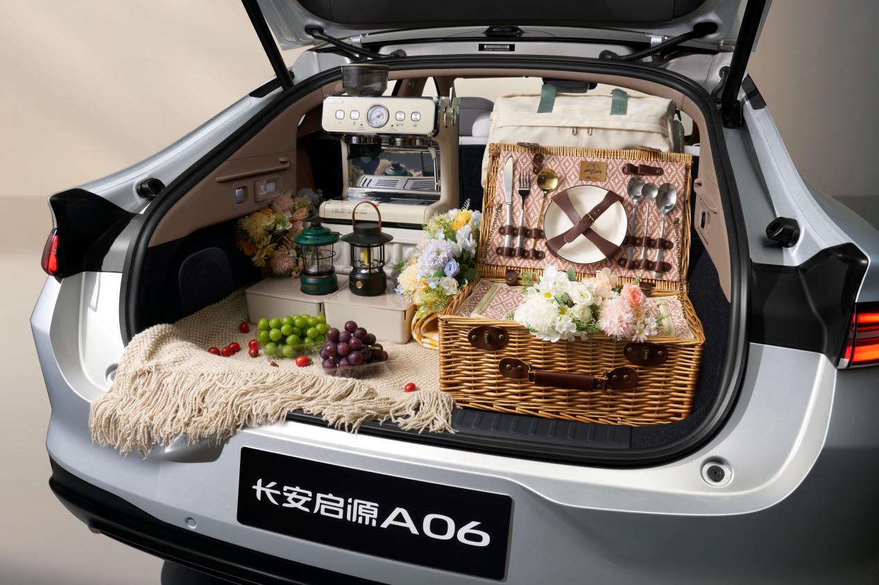 后备箱带道具_预览图