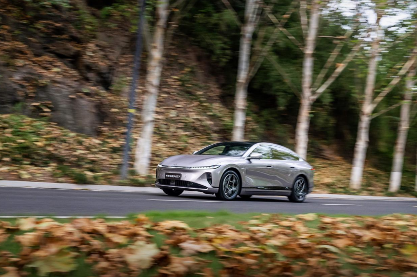 纯电续航加“长”不加价，长安启源A07焕新登场