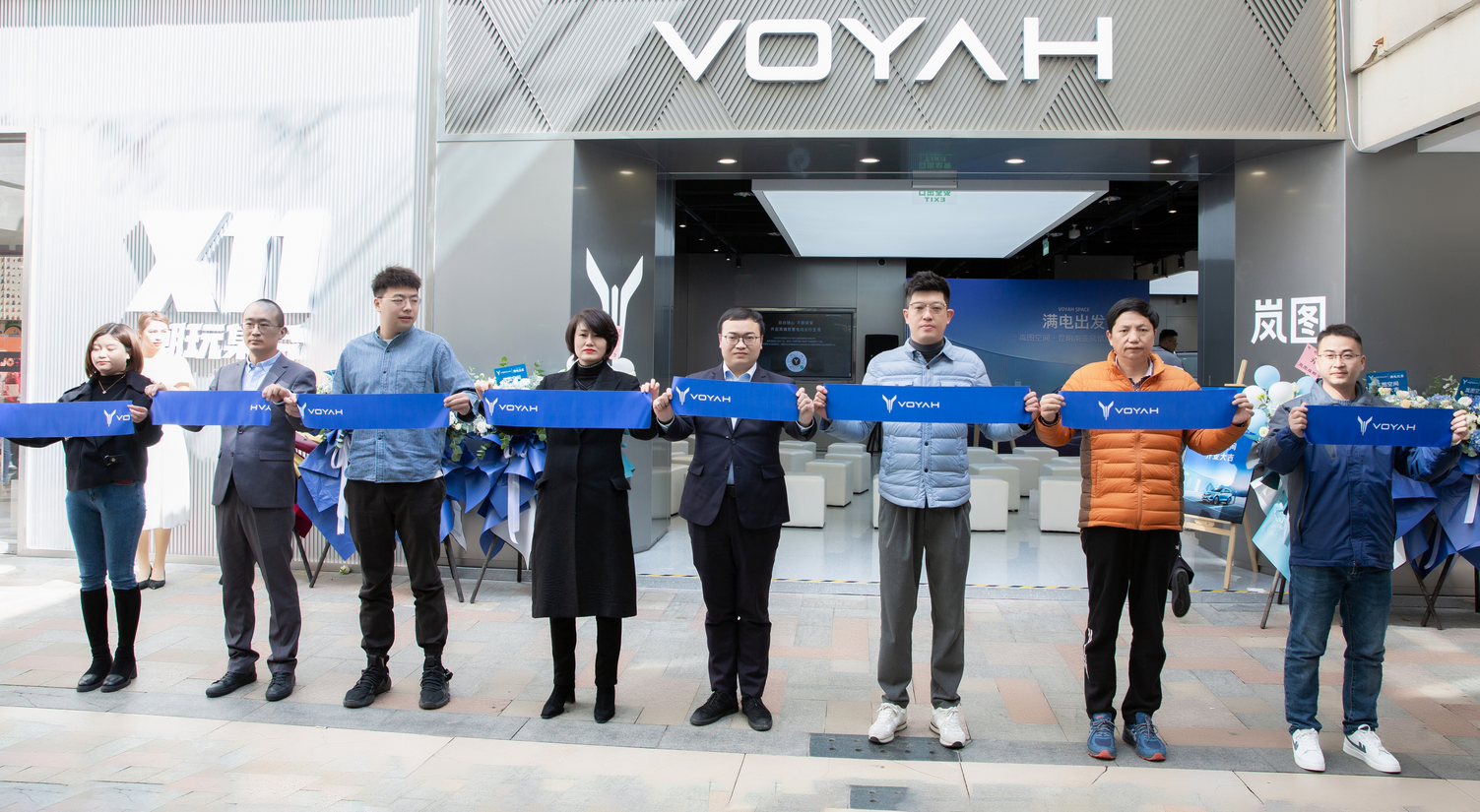 “以技术引领MPV变革，用用户思维夯实高端之路”