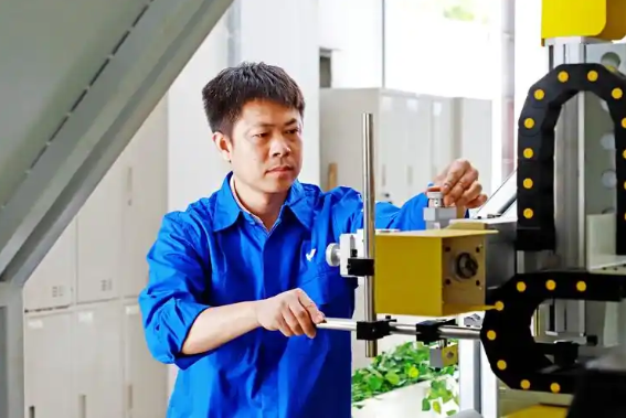 97年“造车梦”——广西汽车集团的新能源“合龙”