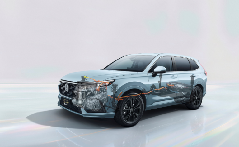 CR-V上新全球30年荣耀款上市，售价14.59万元起