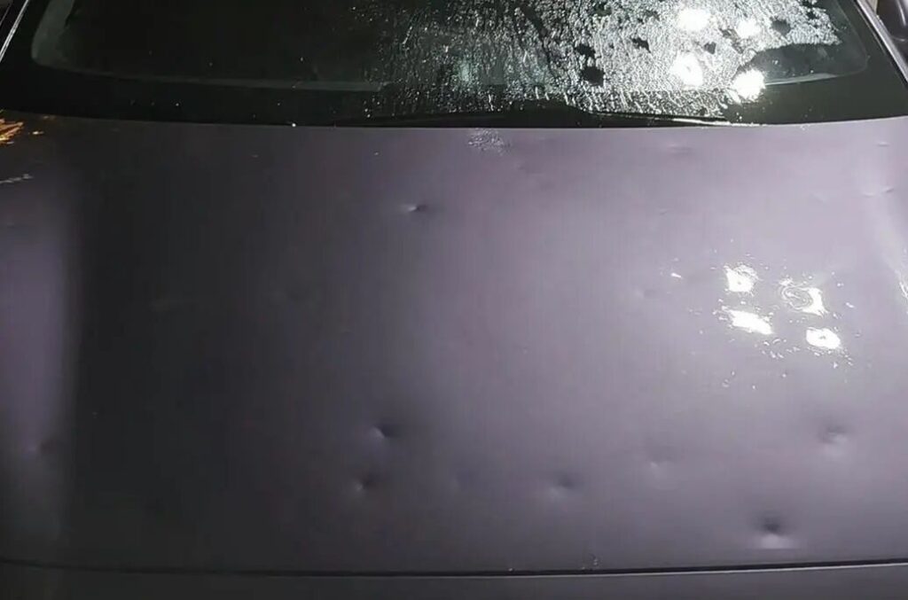 车企在装冰箱彩电，老天爷在考防水防火