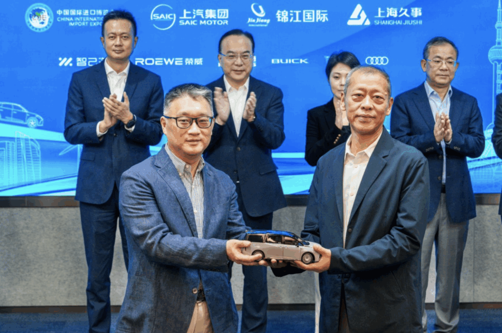 750辆国宾车交付，上汽集团以“中国智造”护航第八届进博盛会