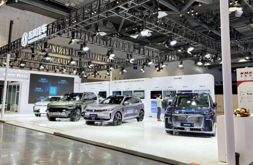 2个月20件大事，东风汽车猛“亮剑”