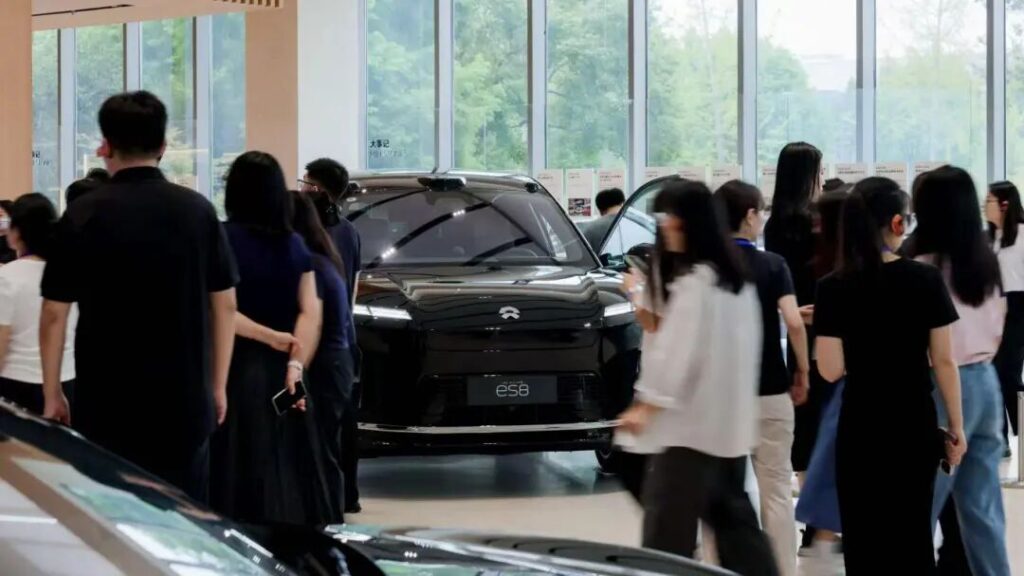 电车购置税补贴减半在即，这场兜底之战谁敢不打？