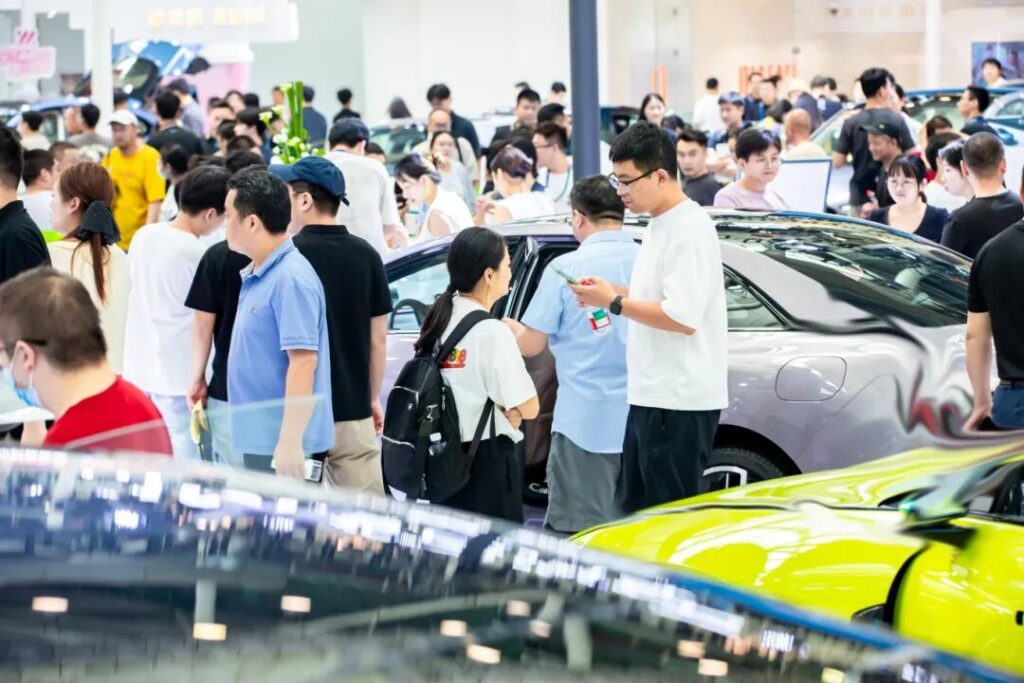 你们猜谁会迷失在电动浪潮中？