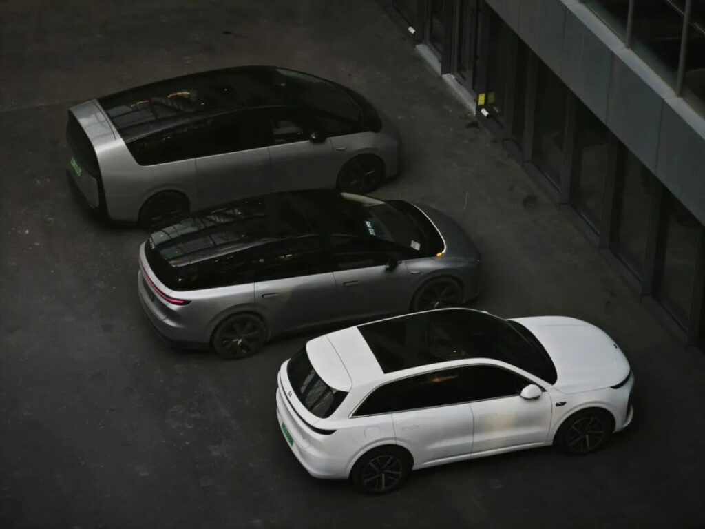 “一家车企，最多领先三年”