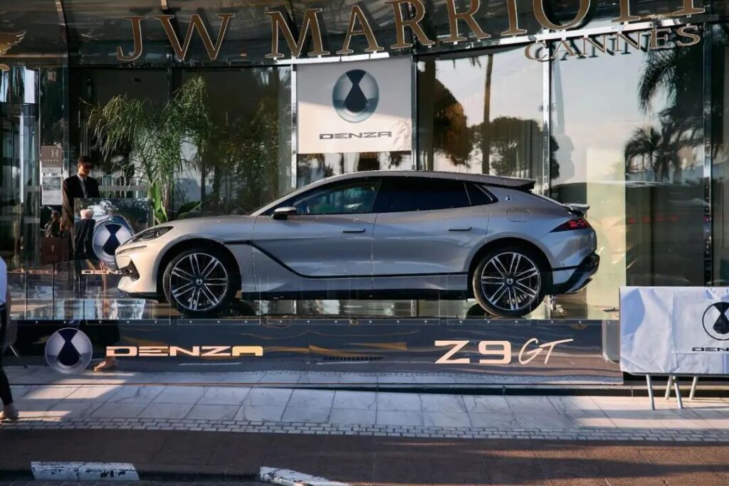 重新定义豪华的腾势，正在扳动中国车市的天平