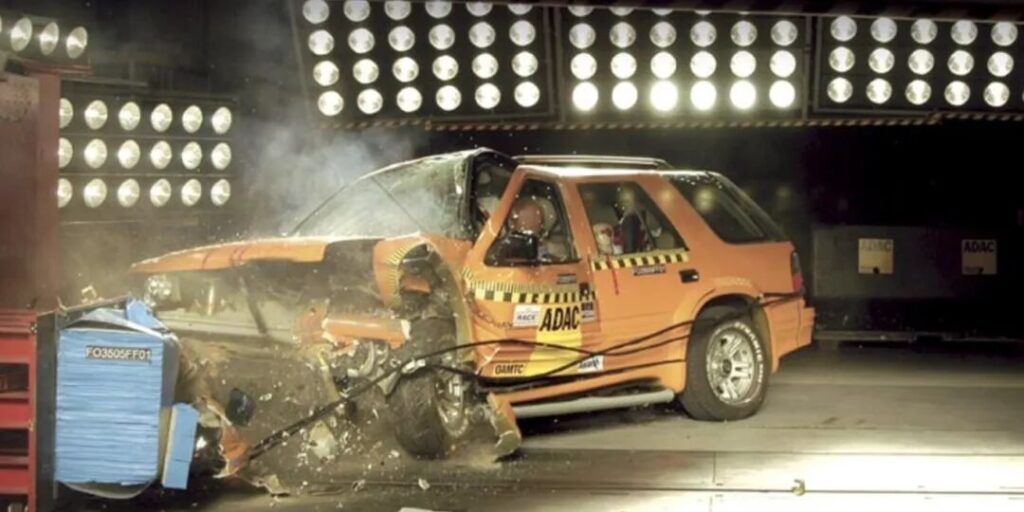 他们曾嘲笑我们，如今沉默得震耳欲聋｜15年的热血与荣光②