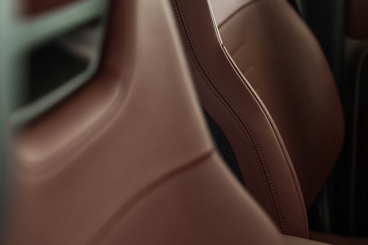 路虎卫士OCTA，引爆“方盒子”巅峰对决