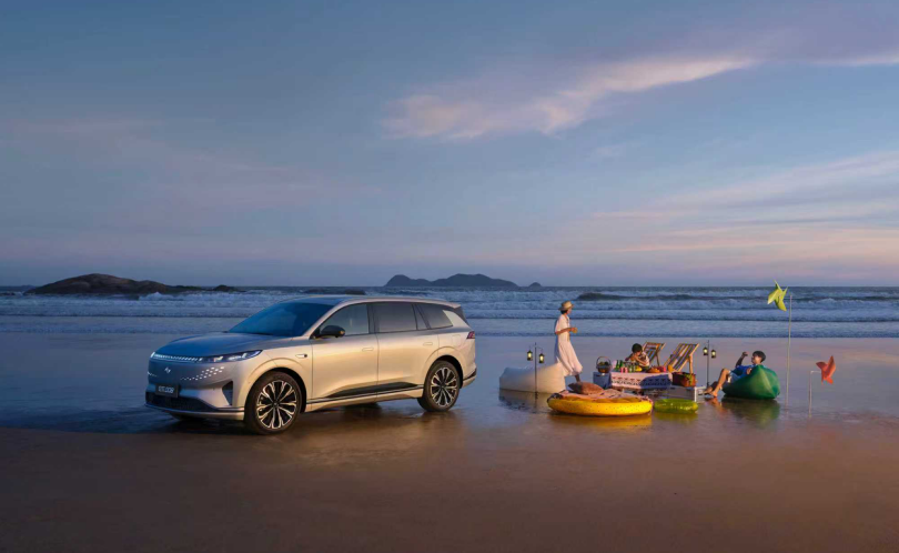 限时5.88万/15.99万起！东风奕派2026款纳米01、2026款eπ008五座版焕新上市