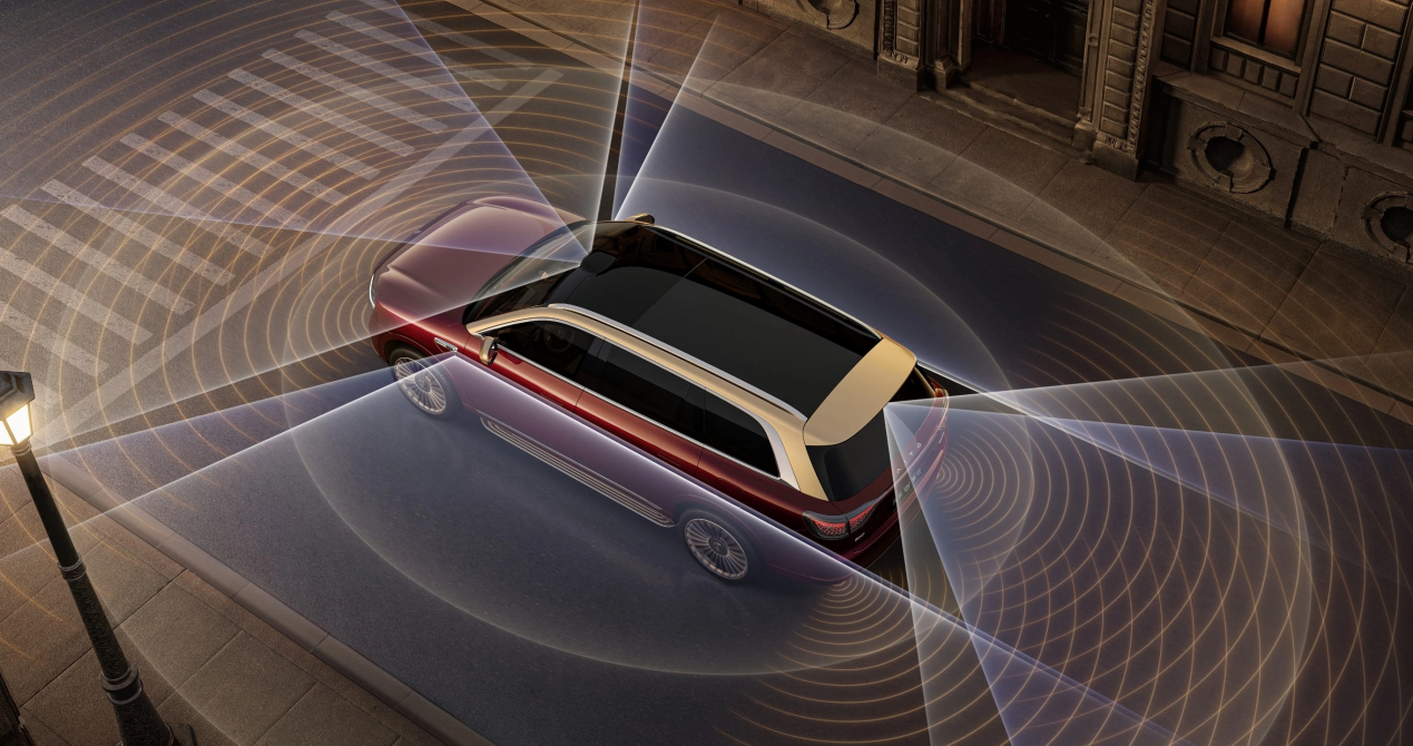 蒋欣成为问界M9银境紫车主，智慧豪华实力圈粉高净值人群