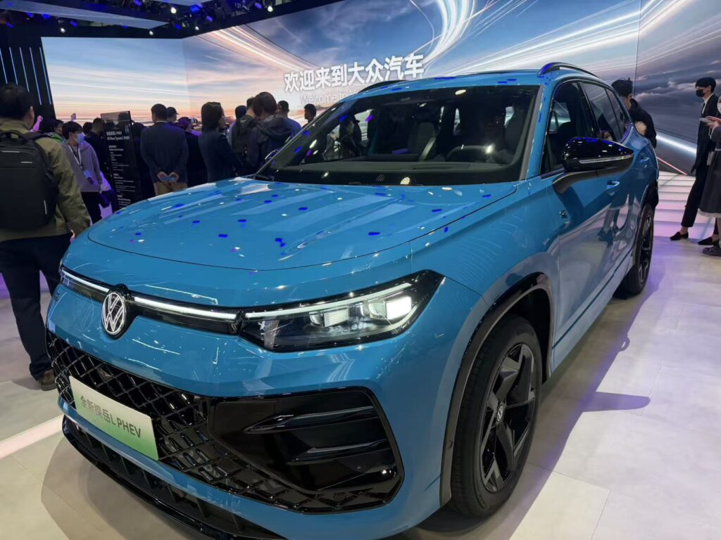 三千万里程碑后启新程，一汽-大众展示油电并行与智能普惠路线图 | 广州车展