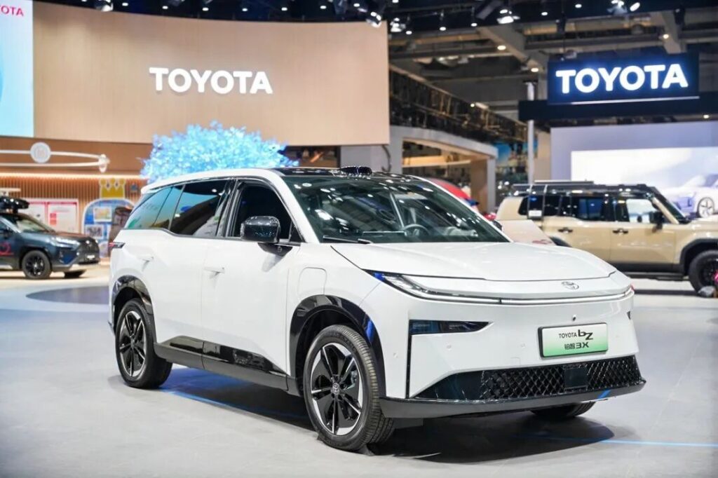 进博会上的丰田“味道”：多路径技术调和中国消费新需求