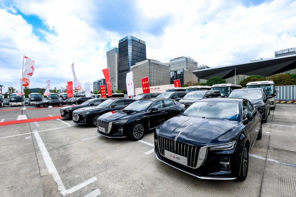 月销超4.5万、今年1~10月累计38.15万！一汽红旗新能源转型成果初显