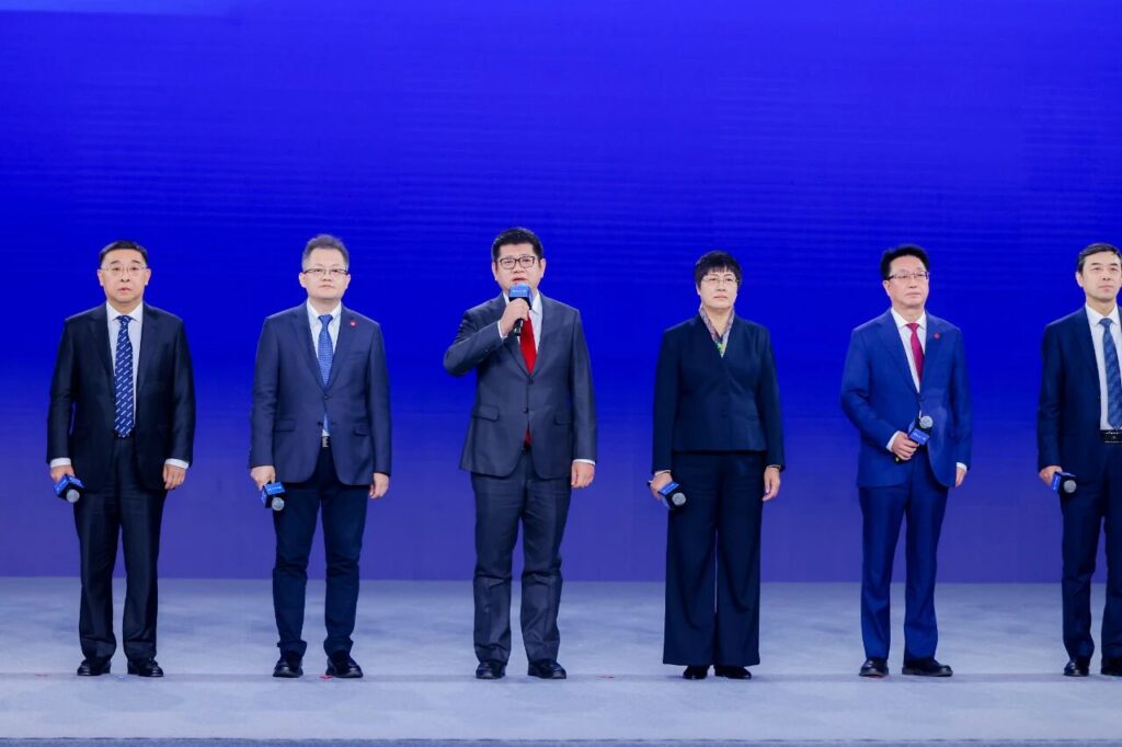 入选首批 “领航级智能工厂” ，五菱凭什么成为“车企唯一”